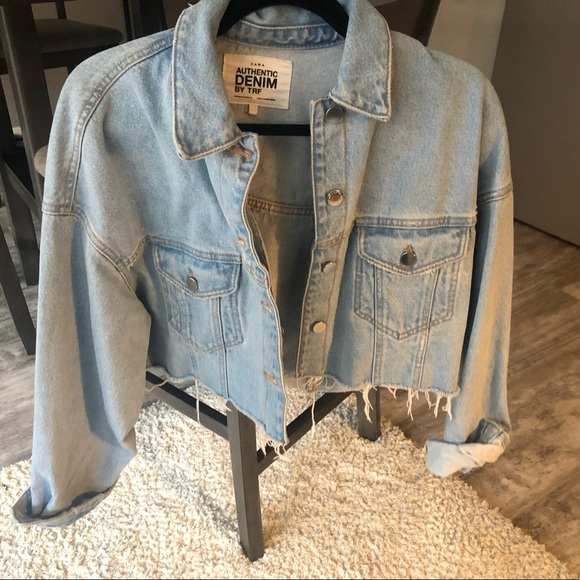 cropped raw hem denim jacket